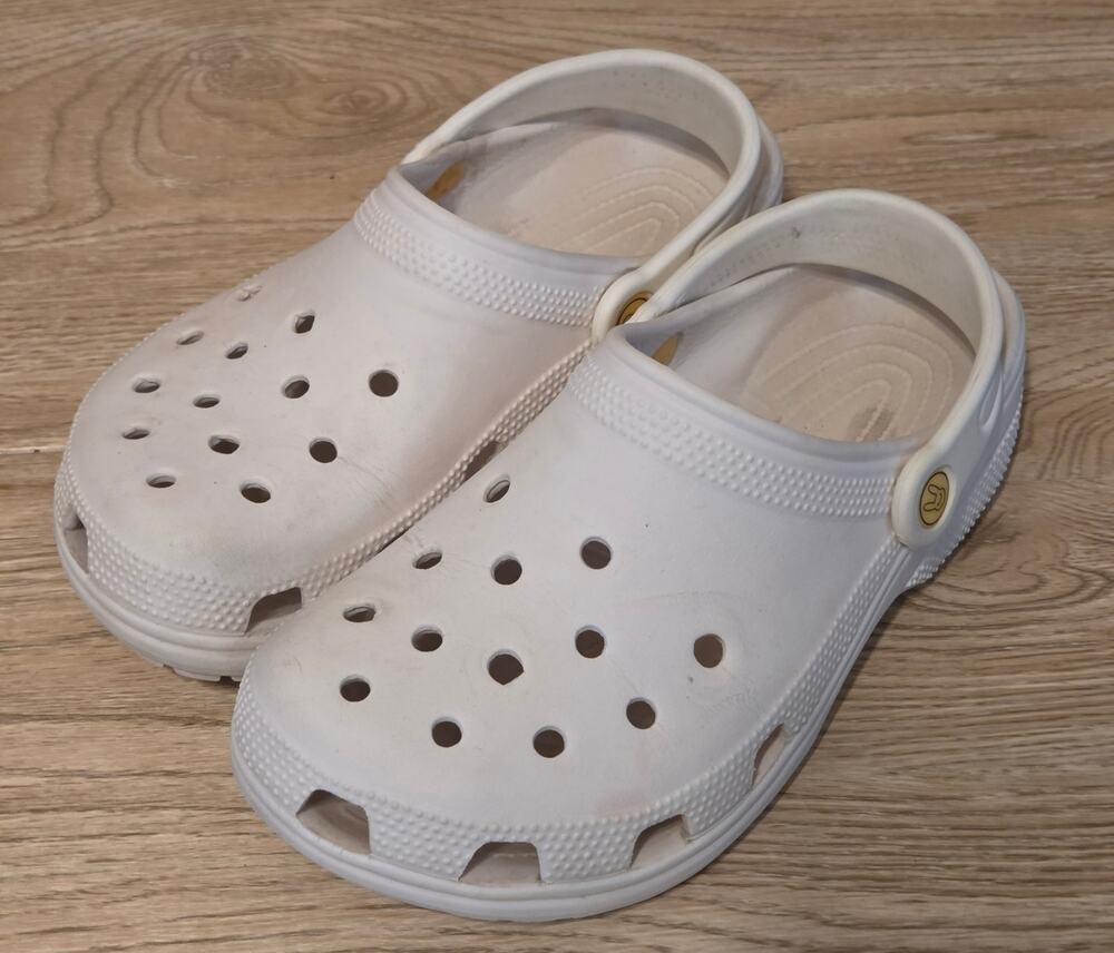 Crocs Clásico Bad Bunny Sandals White Men’s US 6 Women's 8 Slip-On Comfort Clogs